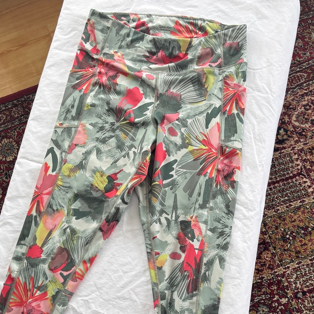 Calvin Klein Floral Print Leggings - Multicolor